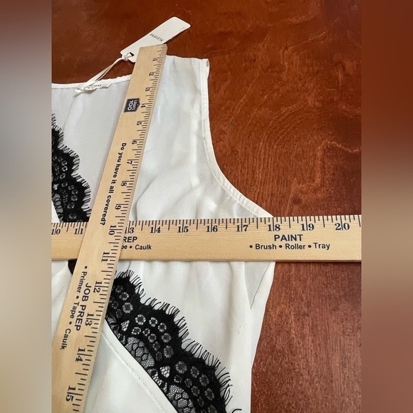 NWT Pleione Lace-trimmed Peplum Blouse Women’s Size M Surplice Neck White - Picture 14 of 16